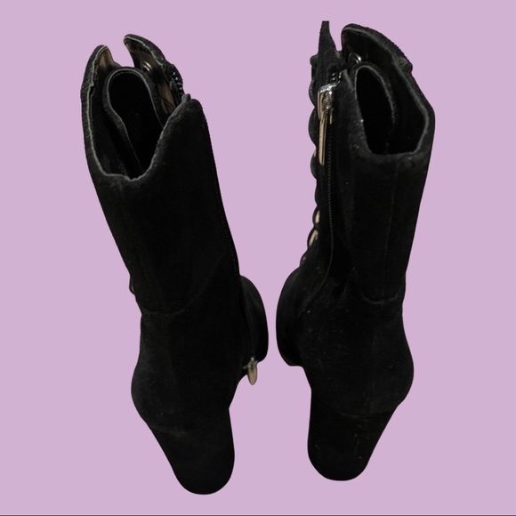 Vince Camuto sexy black suede ankle boots. - Picture 6 of 9